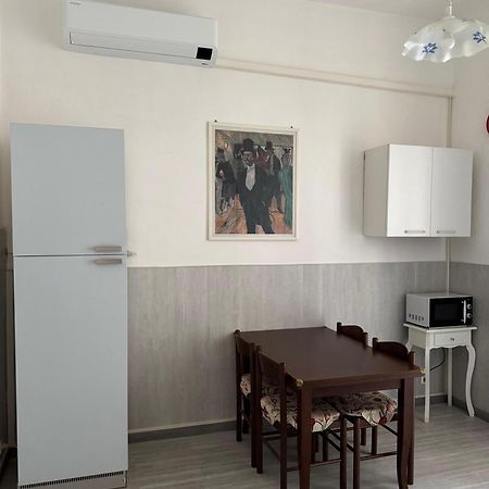 Savona Casa Vacanze Vicino Mare 3 Minuti Wifi 外观 照片