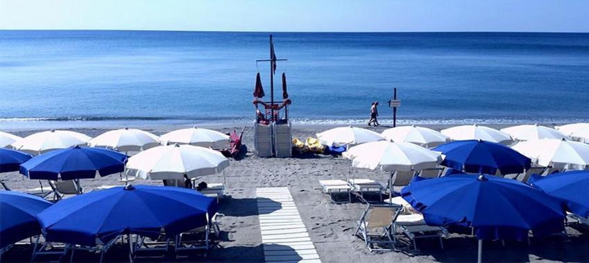 Savona Casa Vacanze Vicino Mare 3 Minuti Wifi 外观 照片