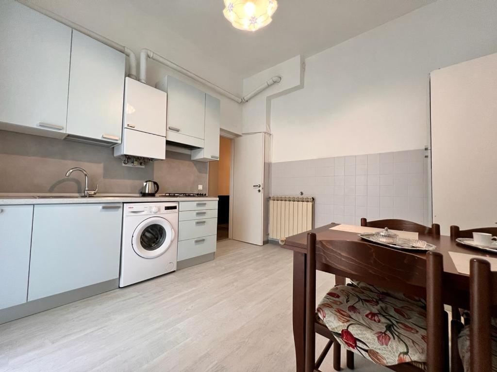 Savona Casa Vacanze Vicino Mare 3 Minuti Wifi 外观 照片