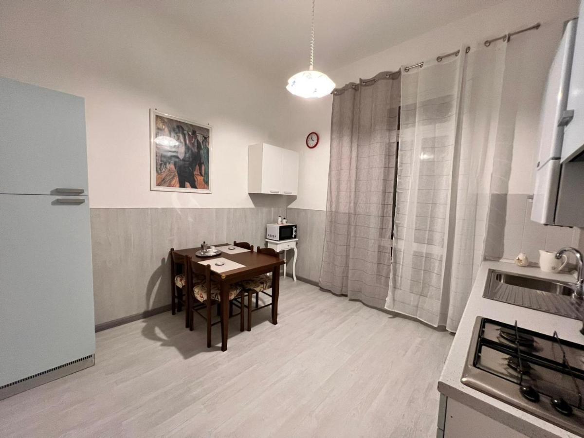 Savona Casa Vacanze Vicino Mare 3 Minuti Wifi 外观 照片