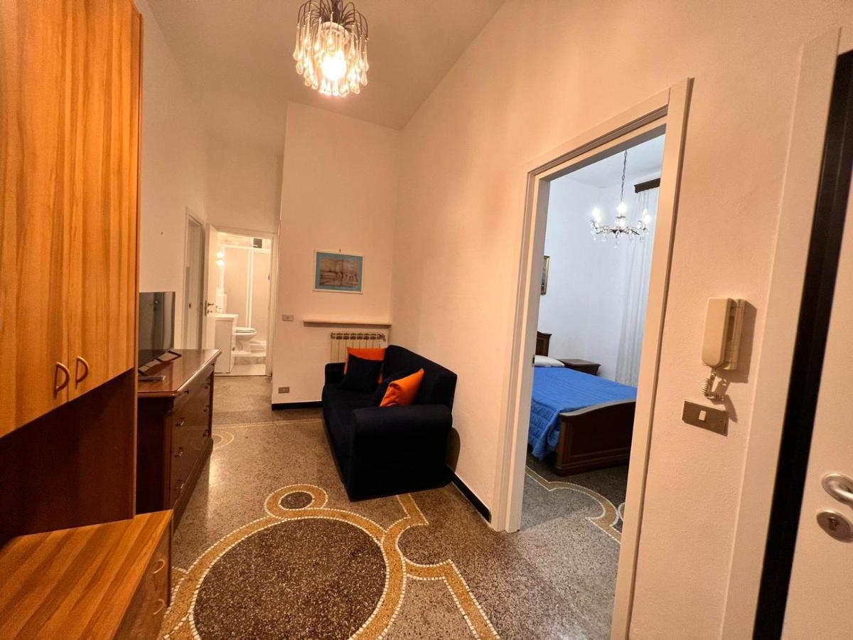 Savona Casa Vacanze Vicino Mare 3 Minuti Wifi 外观 照片